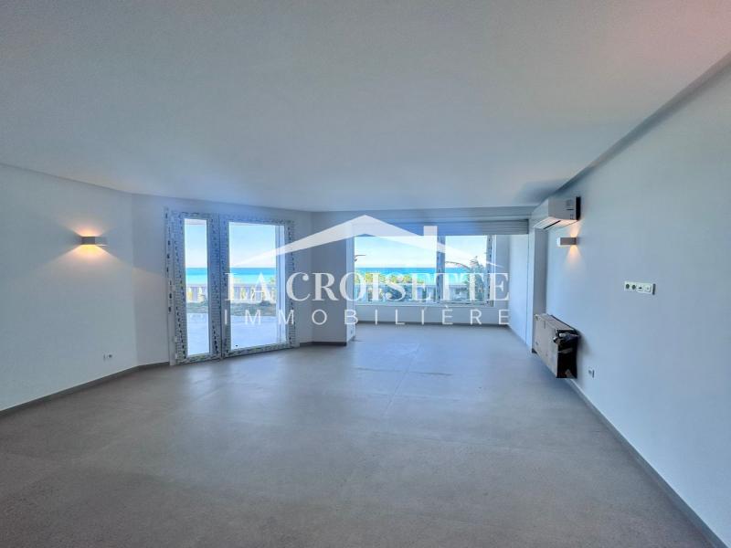 Appartement  S+3 vue sur mer à Gammarth 